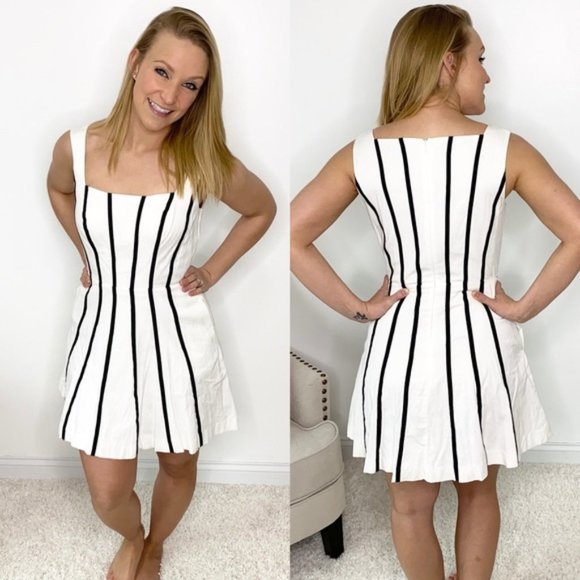 White House Black Market Dresses & Skirts - WHBM Fit & Flare Dress